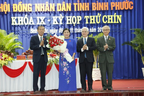 Bà Trần Tuệ Hiền giữ chức chủ tịch tỉnh Bình Phước - Ảnh 1. Bà Trần Tuệ Hiền giữ chức chủ tịch tỉnh Bình Phước - Ảnh 1.