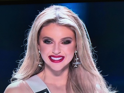 Người đẹp Nam Phi Zozibini Tunzi giành vương miện Miss Universe 2019 - Ảnh 14. Người đẹp Nam Phi Zozibini Tunzi giành vương miện Miss Universe 2019 - Ảnh 14.