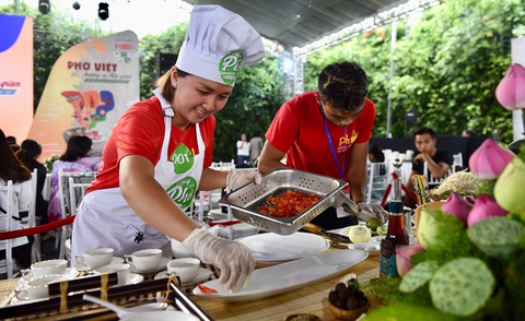 Những kỳ công của phở - Ảnh 2. Những kỳ công của phở - Ảnh 2.