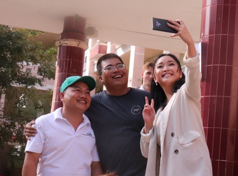Nữ diễn viên Lana Condor: Nguồn gốc Việt là nền tảng để tôi vươn đến thành công - Ảnh 3. Nữ diễn viên Lana Condor: Nguồn gốc Việt là nền tảng để tôi vươn đến thành công - Ảnh 3.