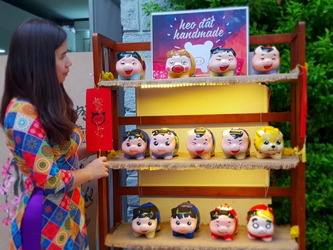 Quảng bá thuơng hiệu tại chợ phiên Tết - Ảnh 6. Quảng bá thuơng hiệu tại chợ phiên Tết - Ảnh 6.