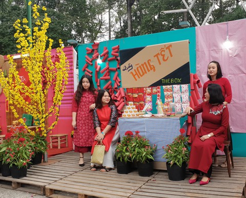 Quảng bá thuơng hiệu tại chợ phiên Tết - Ảnh 4. Quảng bá thuơng hiệu tại chợ phiên Tết - Ảnh 4.