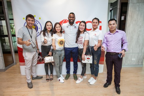 Nhà vô địch V-League Hà Nội FC có trải nghiệm thú vị tại Thái Lan - Ảnh 3. Nhà vô địch V-League Hà Nội FC có trải nghiệm thú vị tại Thái Lan - Ảnh 3.