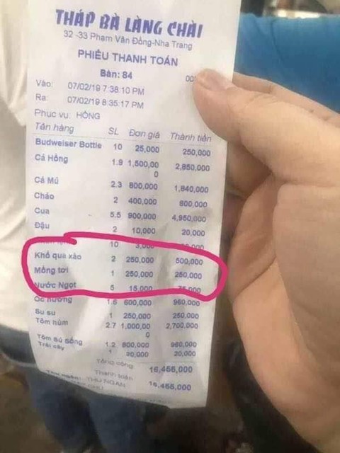 Vụ chặt chém thứ hai ở Nha Trang: Cháo 400 ngàn một tô là cháo tôm hùm! - Ảnh 2. Vụ chặt chém thứ hai ở Nha Trang: Cháo 400 ngàn một tô là cháo tôm hùm! - Ảnh 2.
