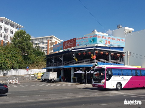 Vụ chặt chém thứ hai ở Nha Trang: Cháo 400 ngàn một tô là cháo tôm hùm! - Ảnh 1. Vụ chặt chém thứ hai ở Nha Trang: Cháo 400 ngàn một tô là cháo tôm hùm! - Ảnh 1.