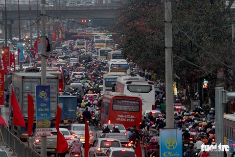 Ngõ về Hà Nội kẹt cứng, ngõ ra thong dong - Ảnh 10. Ngõ về Hà Nội kẹt cứng, ngõ ra thong dong - Ảnh 10.