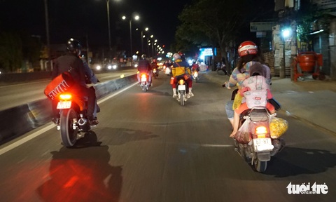 Lên lại Sài Gòn với trĩu nặng quà quê - Ảnh 7. Lên lại Sài Gòn với trĩu nặng quà quê - Ảnh 7.