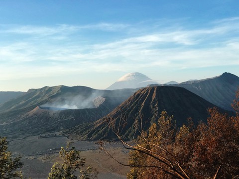 Thưởng thức đặc sản cát bụi ở núi lửa Bromo - Ảnh 1. Thưởng thức đặc sản cát bụi ở núi lửa Bromo - Ảnh 1.