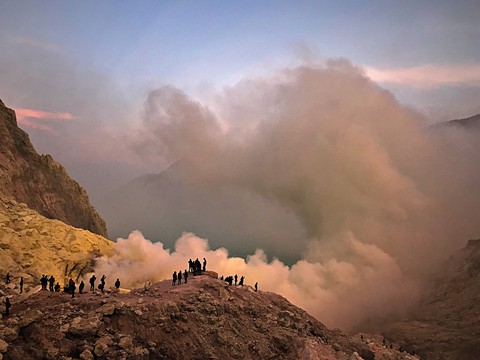 Thưởng thức đặc sản cát bụi ở núi lửa Bromo - Ảnh 7. Thưởng thức đặc sản cát bụi ở núi lửa Bromo - Ảnh 7.