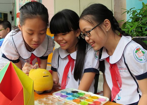 Con đã có thức ăn cho heo rồi - Ảnh 1. Con đã có thức ăn cho heo rồi - Ảnh 1.