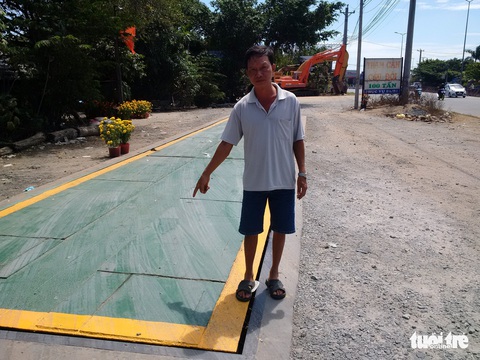 Người cầm gậy rượt đuổi nữ CSGT: Tui nóng nhưng họ cũng sai - Ảnh 1. Người cầm gậy rượt đuổi nữ CSGT: Tui nóng nhưng họ cũng sai - Ảnh 1.