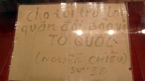 40 năm cuộc chiến vệ quốc 1979 - kỳ 1: Bỏ cây bút cầm cây súng - Ảnh 4. 40 năm cuộc chiến vệ quốc 1979 - kỳ 1: Bỏ cây bút cầm cây súng - Ảnh 4.