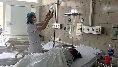 Hơn 800 người ngộ độc vì nắng nóng, thực phẩm thiu... 9 ngày nghỉ tết - Ảnh 1. Hơn 800 người ngộ độc vì nắng nóng, thực phẩm thiu... 9 ngày nghỉ tết - Ảnh 1.