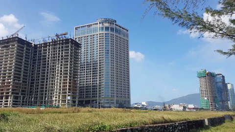 Đà Nẵng nhiều lần ra tối hậu thư vẫn khó thu hồi 30 khu đất vàng - Ảnh 1. Đà Nẵng nhiều lần ra tối hậu thư vẫn khó thu hồi 30 khu đất vàng - Ảnh 1.