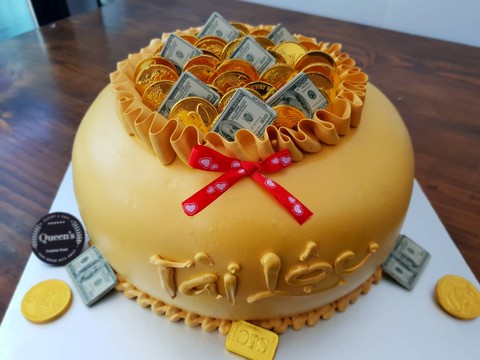 Bó hoa, hũ vàng bằng bánh kem vừa làm đã hết dịp Valentine trùng ngày Thần tài - Ảnh 3. Bó hoa, hũ vàng bằng bánh kem vừa làm đã hết dịp Valentine trùng ngày Thần tài - Ảnh 3.