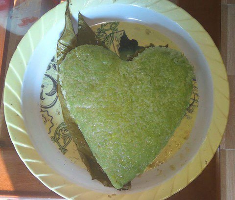 Quà độc Valentine: bánh chưng, thịt đông thay hoa hồng - Ảnh 1. Quà độc Valentine: bánh chưng, thịt đông thay hoa hồng - Ảnh 1.