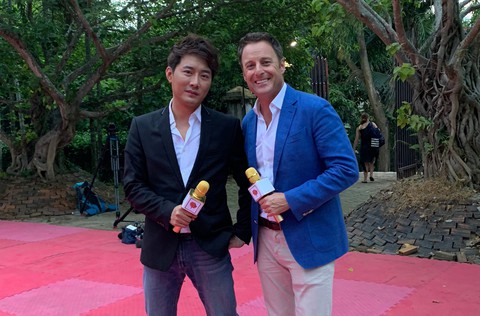 Thí sinh The Bachelor (Mỹ) đấu võ Vovinam - Ảnh 1. Thí sinh The Bachelor (Mỹ) đấu võ Vovinam - Ảnh 1.