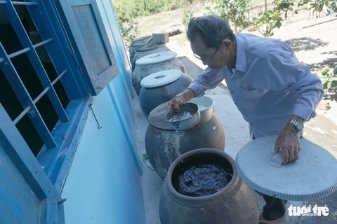 Cặp vợ chồng già 55 năm vun vén yêu thương - Ảnh 2. Cặp vợ chồng già 55 năm vun vén yêu thương - Ảnh 2.