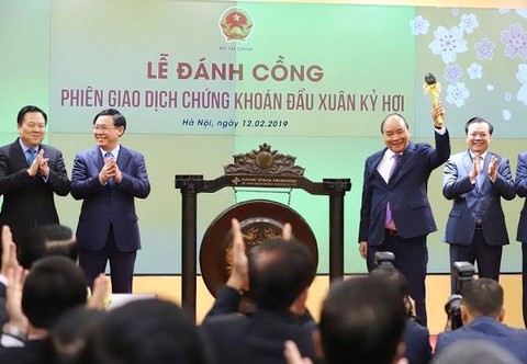 Huy động vốn qua kênh chứng khoán: VN thành công nhất Đông Nam Á - Ảnh 1. Huy động vốn qua kênh chứng khoán: VN thành công nhất Đông Nam Á - Ảnh 1.