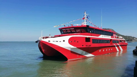 Tàu cao tốc chạy tuyến Vũng Tàu - Côn Đảo chỉ hơn 3 tiếng đồng hồ - Ảnh 1. Tàu cao tốc chạy tuyến Vũng Tàu - Côn Đảo chỉ hơn 3 tiếng đồng hồ - Ảnh 1.