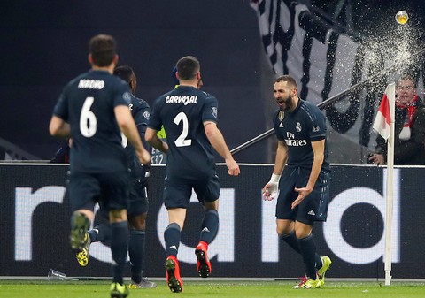 Hạ Ajax trên sân khách, Real rộng cửa vào tứ kết Champions League - Ảnh 1. Hạ Ajax trên sân khách, Real rộng cửa vào tứ kết Champions League - Ảnh 1.