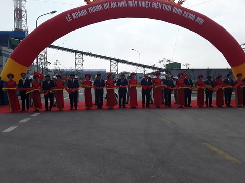Thủ tướng: Thu hút tập đoàn lớn tạo quốc kế dân sinh - Ảnh 1. Thủ tướng: Thu hút tập đoàn lớn tạo quốc kế dân sinh - Ảnh 1.
