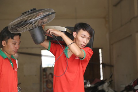 Sớm tháo dỡ, xây mới lô E chung cư 518 Võ Văn Kiệt - Ảnh 2. Sớm tháo dỡ, xây mới lô E chung cư 518 Võ Văn Kiệt - Ảnh 2.