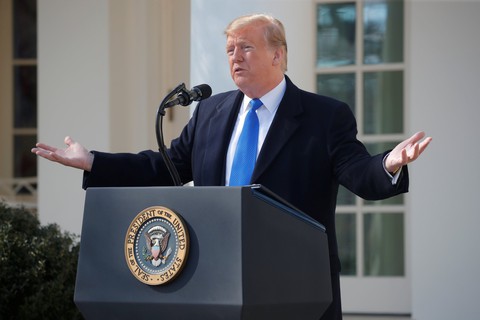 Quyết xây tường biên giới, ông Trump ban bố tình trạng khẩn cấp - Ảnh 1. Quyết xây tường biên giới, ông Trump ban bố tình trạng khẩn cấp - Ảnh 1.