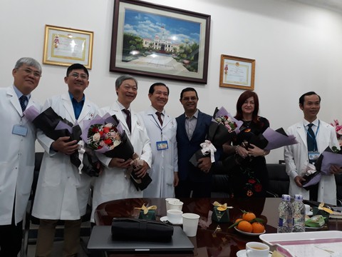 Lần đầu ở châu Á, Bệnh viện 115 mổ thành công u não bằng robot thần kinh - Ảnh 1. Lần đầu ở châu Á, Bệnh viện 115 mổ thành công u não bằng robot thần kinh - Ảnh 1.