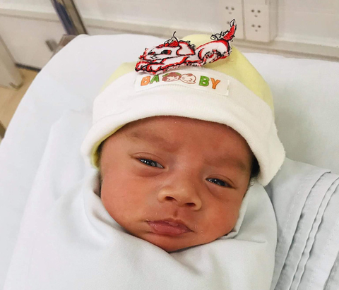 Chúng tôi vẫn chờ từng phút cô ấy đến đón con về - Ảnh 1. Chúng tôi vẫn chờ từng phút cô ấy đến đón con về - Ảnh 1.