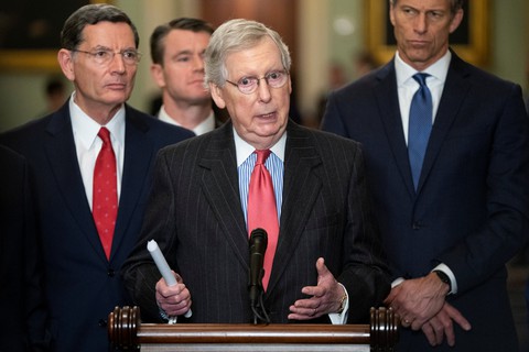 Ông Trump sẽ tuyên bố tình trạng khẩn cấp biên giới 24 giờ tới? - Ảnh 1. Ông Trump sẽ tuyên bố tình trạng khẩn cấp biên giới 24 giờ tới? - Ảnh 1.