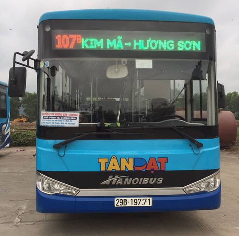 Hà Nội có xe buýt chuyên phục vụ khách đi hội chùa Hương - Ảnh 1. Hà Nội có xe buýt chuyên phục vụ khách đi hội chùa Hương - Ảnh 1.