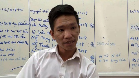 Tài xế taxi khai sử dụng ma túy đá để đỡ buồn ngủ - Ảnh 1. Tài xế taxi khai sử dụng ma túy đá để đỡ buồn ngủ - Ảnh 1.