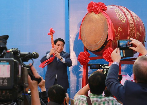 30 đội tham dự lễ hội Bơi chải thuyền rồng mở rộng 2019 - Ảnh 2. 30 đội tham dự lễ hội Bơi chải thuyền rồng mở rộng 2019 - Ảnh 2.