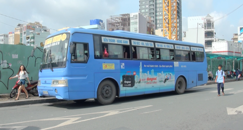 TP.HCM đấu giá quảng cáo xe buýt lần thứ 4 sau nhiều lần bất thành - Ảnh 1. TP.HCM đấu giá quảng cáo xe buýt lần thứ 4 sau nhiều lần bất thành - Ảnh 1.