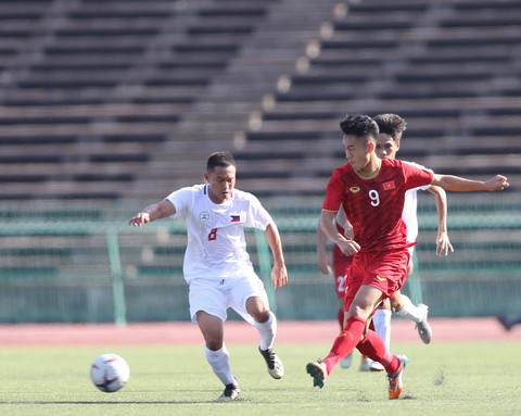 Cựu tuyển thủ Nguyễn Văn Dũng: U22 VN qua khó khăn sẽ hanh thông - Ảnh 2. Cựu tuyển thủ Nguyễn Văn Dũng: U22 VN qua khó khăn sẽ hanh thông - Ảnh 2.