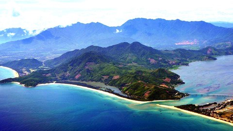 Viên ngọc thô chưa tìm được thợ mài giũa xứng tầm - Ảnh 1. Viên ngọc thô chưa tìm được thợ mài giũa xứng tầm - Ảnh 1.