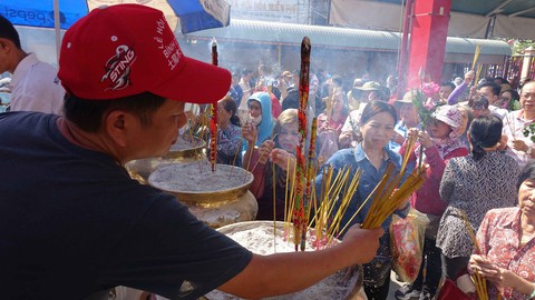 Cần dẹp bỏ việc dâng sao giải hạn - Ảnh 3. Cần dẹp bỏ việc dâng sao giải hạn - Ảnh 3.