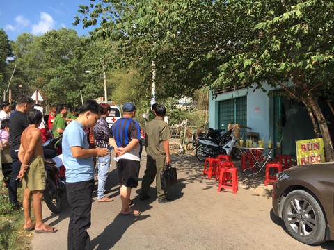 Hai người đàn ông tử vong tại hai phòng trọ cách nhau 100m - Ảnh 1. Hai người đàn ông tử vong tại hai phòng trọ cách nhau 100m - Ảnh 1.