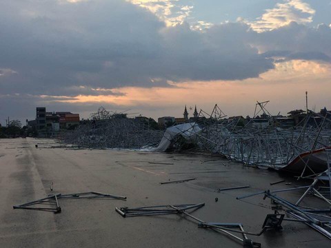 Hàng chục nhà dân bị thiệt hại do dông lốc, mưa đá ở các tỉnh phía Bắc - Ảnh 9. Hàng chục nhà dân bị thiệt hại do dông lốc, mưa đá ở các tỉnh phía Bắc - Ảnh 9.