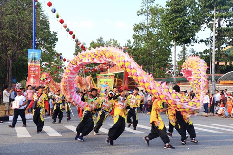 Sẽ có hàng vạn du khách dự lễ hội Chùa Bà ở Bình Dương - Ảnh 13. Sẽ có hàng vạn du khách dự lễ hội Chùa Bà ở Bình Dương - Ảnh 13.