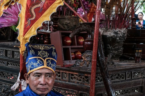 Cướp phết Hiền Quan: Cấm hẳn hay chờ giải pháp? - Ảnh 3. Cướp phết Hiền Quan: Cấm hẳn hay chờ giải pháp? - Ảnh 3.
