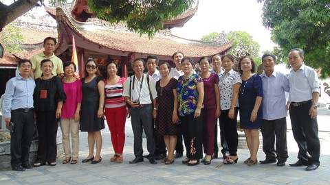 Người thầy thổi hồn cho văn hóa dân gian - Ảnh 1. Người thầy thổi hồn cho văn hóa dân gian - Ảnh 1.