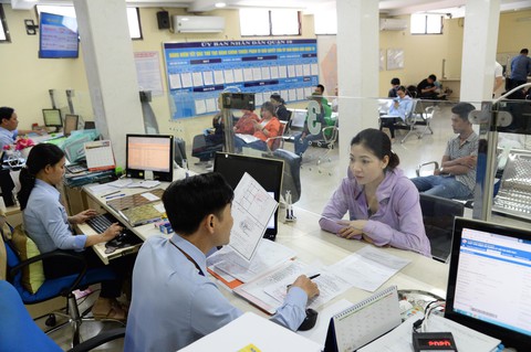 Ở TP.HCM, dưới 1% hồ sơ trễ hạn là hàng trăm ngàn hồ sơ - Ảnh 2. Ở TP.HCM, dưới 1% hồ sơ trễ hạn là hàng trăm ngàn hồ sơ - Ảnh 2.
