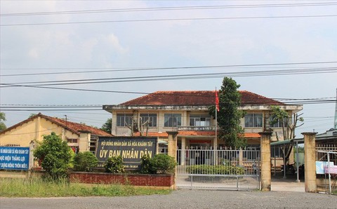 Bị kỷ luật, trưởng công an xã này sang làm trưởng công an xã kia - Ảnh 1. Bị kỷ luật, trưởng công an xã này sang làm trưởng công an xã kia - Ảnh 1.