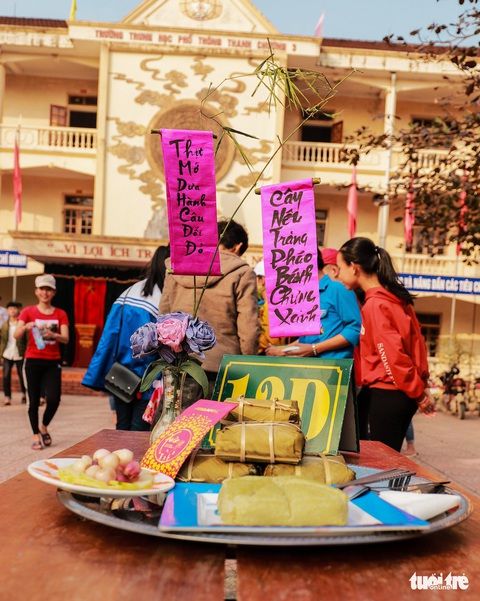 Học trò xứ Nghệ gói bánh chưng tặng bạn nghèo đón tết - Ảnh 6. Học trò xứ Nghệ gói bánh chưng tặng bạn nghèo đón tết - Ảnh 6.