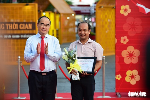 Khai mạc lễ hội đường sách Tết Kỷ Hợi 2019 - Ảnh 5. Khai mạc lễ hội đường sách Tết Kỷ Hợi 2019 - Ảnh 5.