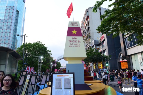 Khai mạc lễ hội đường sách Tết Kỷ Hợi 2019 - Ảnh 2. Khai mạc lễ hội đường sách Tết Kỷ Hợi 2019 - Ảnh 2.