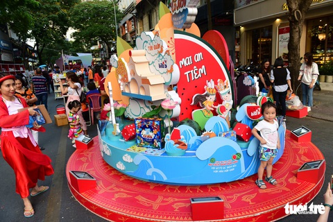 Khai mạc lễ hội đường sách Tết Kỷ Hợi 2019 - Ảnh 8. Khai mạc lễ hội đường sách Tết Kỷ Hợi 2019 - Ảnh 8.