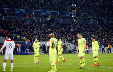 Lyon kiên cường cầm chân Barcelona - Ảnh 2. Lyon kiên cường cầm chân Barcelona - Ảnh 2.